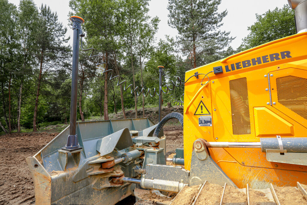 Liebherr renforce l’intégration digitale avec Unicontrol sur les bulldozers sur chenilles G8